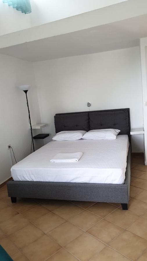 Ferienwohnung Amparoudes Kriopigi Exterior foto
