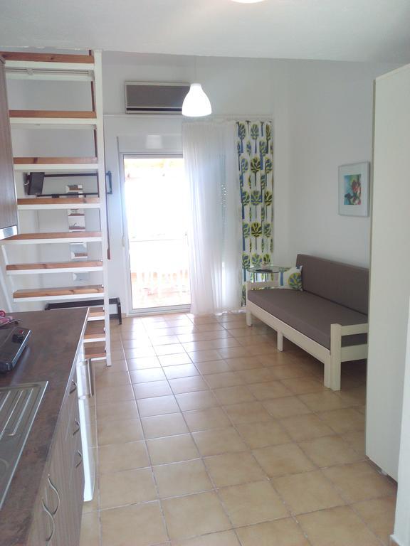 Ferienwohnung Amparoudes Kriopigi Exterior foto